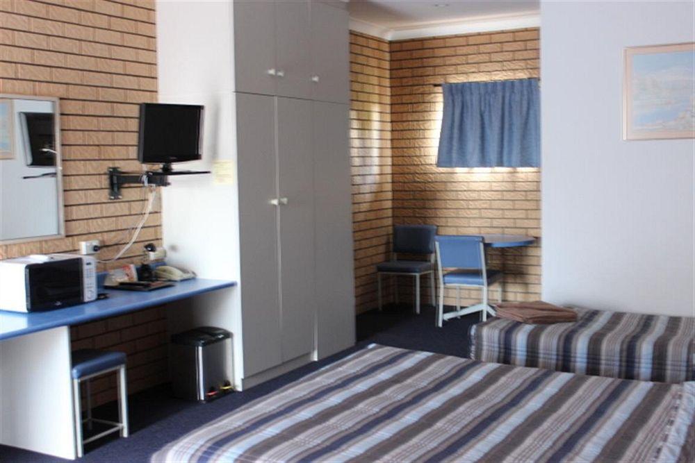 Warwick Settlers Inn Esterno foto