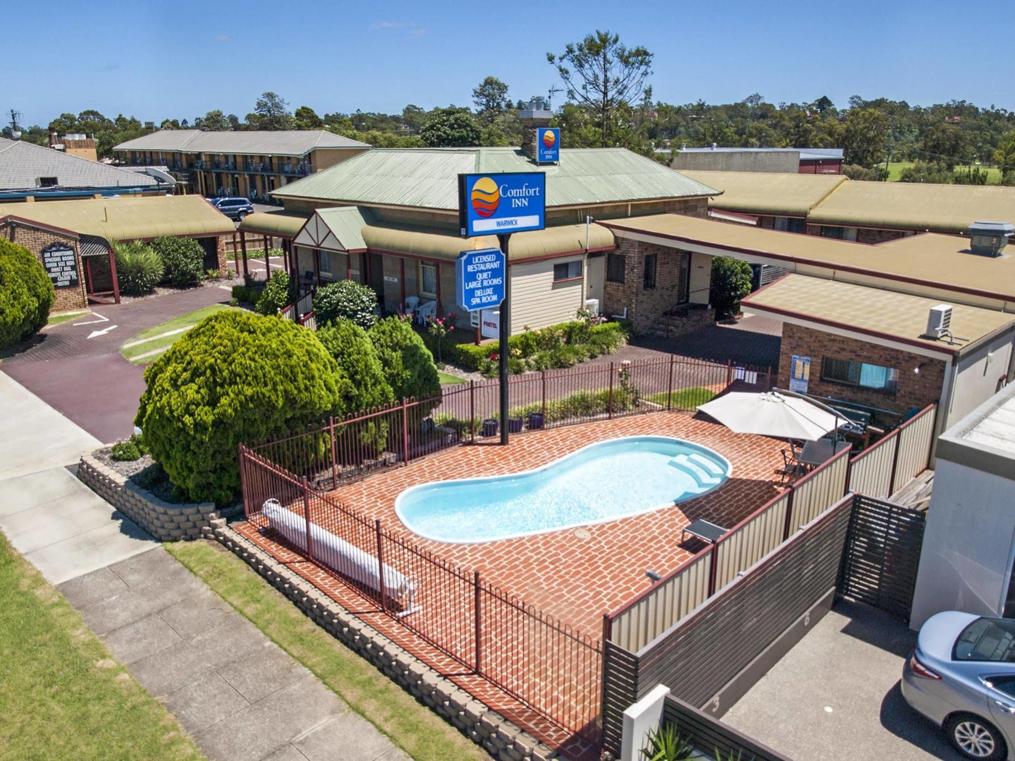Warwick Settlers Inn Esterno foto